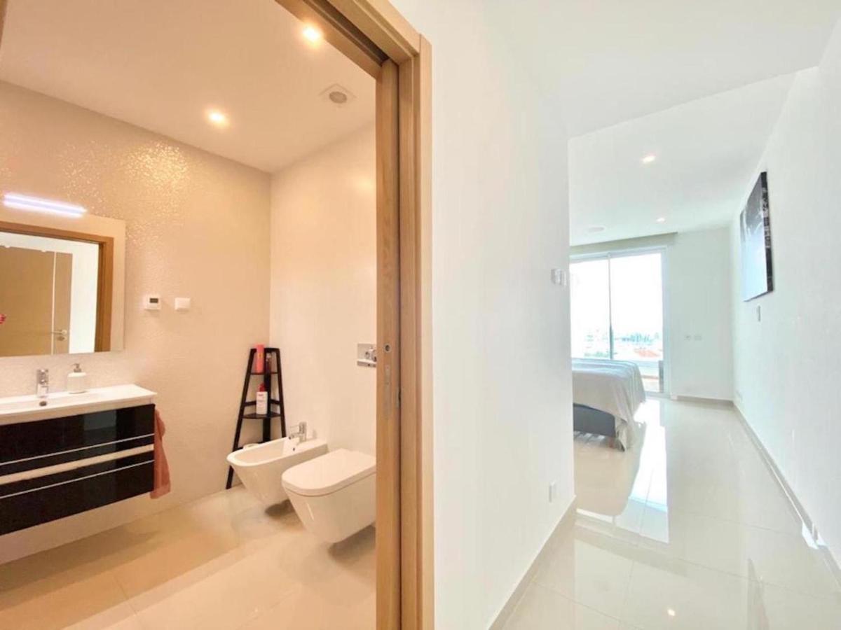 Penthouse By The Marina Apartamento Lagos